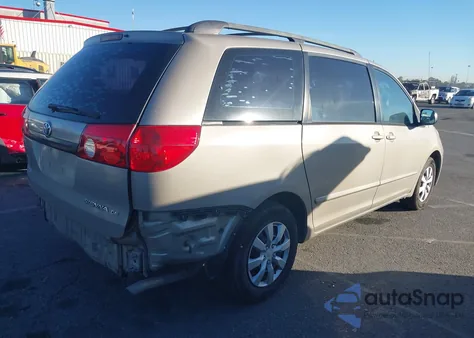 2008 Toyota Sienna Ce z USA, uszkodzony, nr VIN 5TDZK23C48S107077